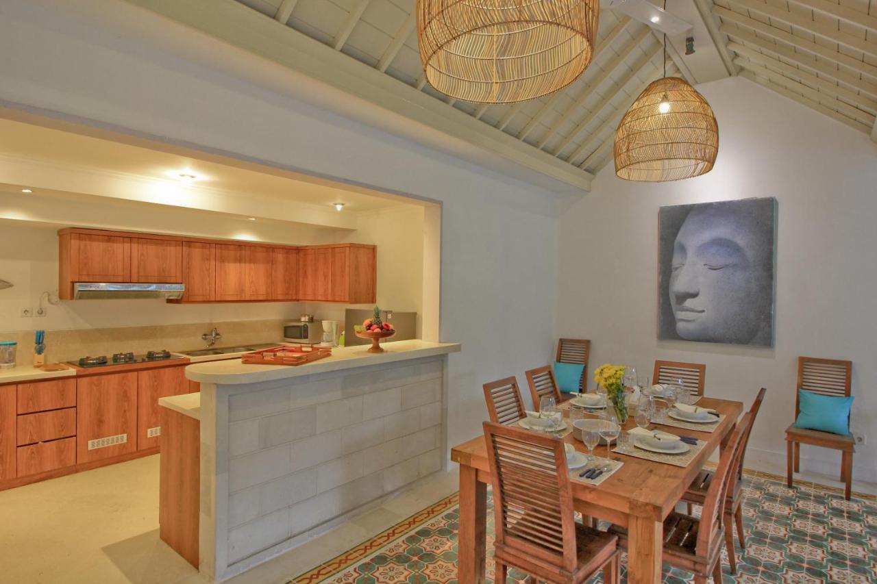 Uma Lima Villa Batu Belig - Close To The Beach Canggu Eksteriør bilde