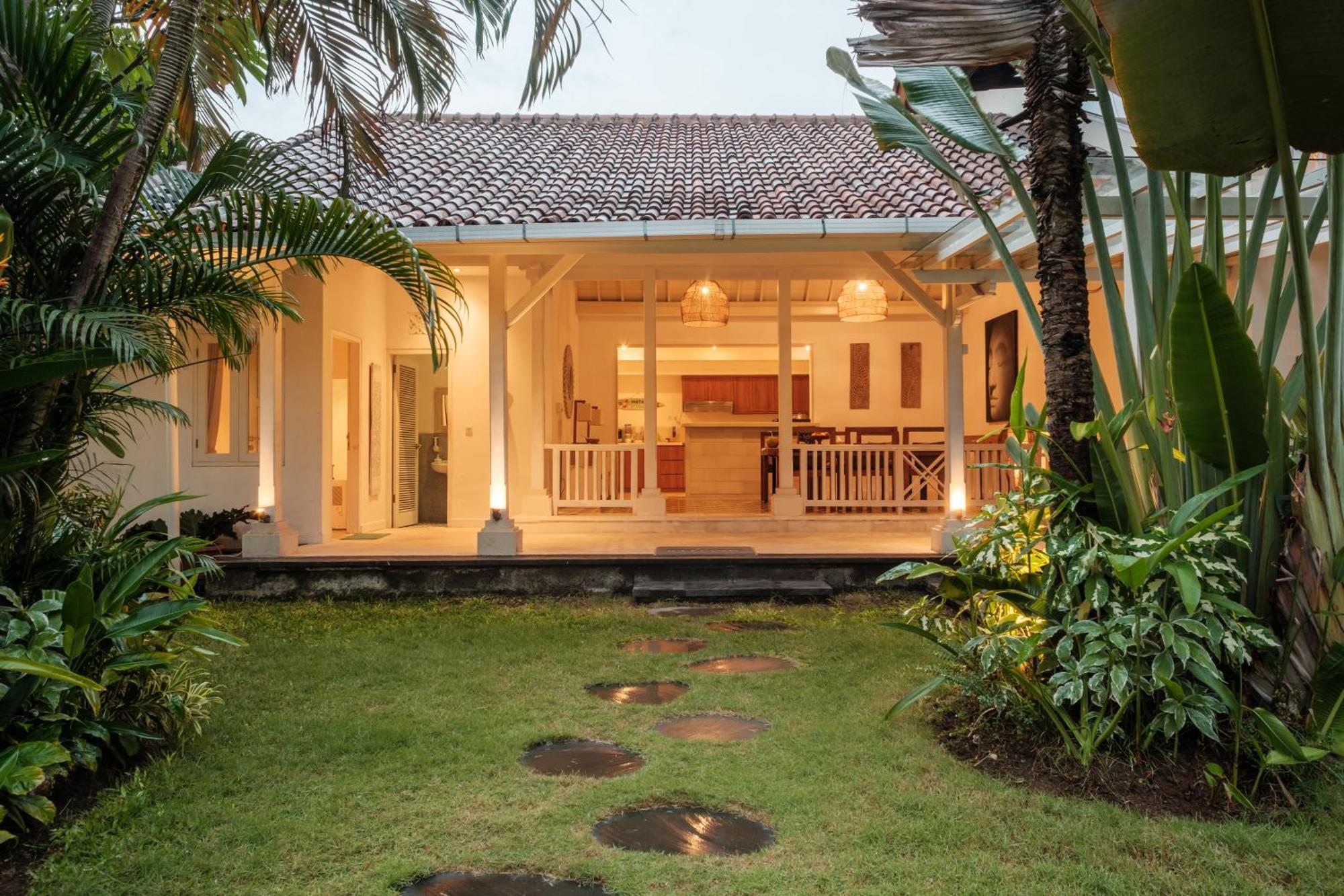 Uma Lima Villa Batu Belig - Close To The Beach Canggu Eksteriør bilde