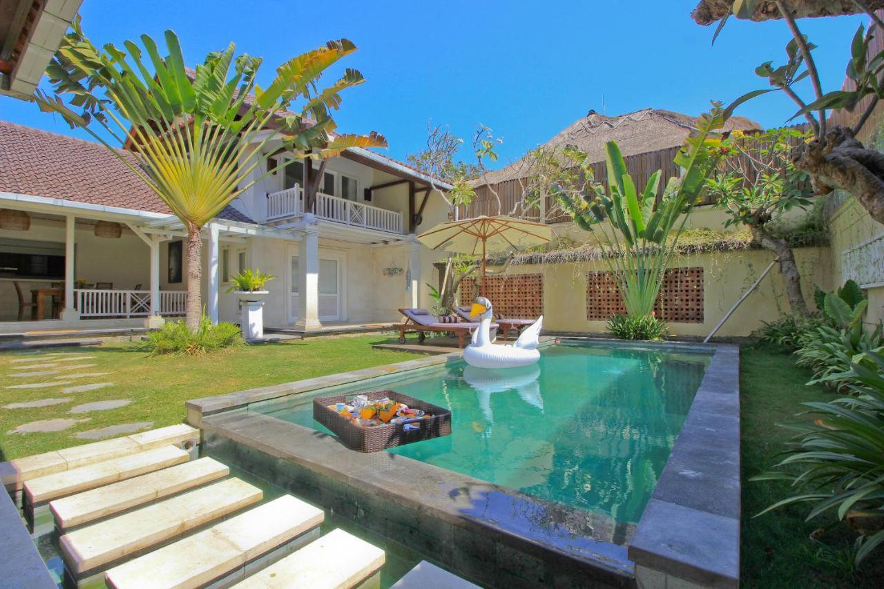 Uma Lima Villa Batu Belig - Close To The Beach Canggu Eksteriør bilde